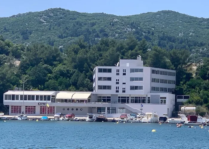 Tolero Hotell