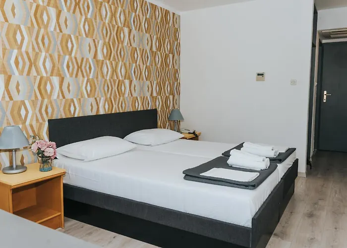 Hotell Tolero Ploce (Dubrovnik-Neretva)