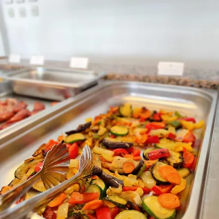 Tolero Отель Плоче